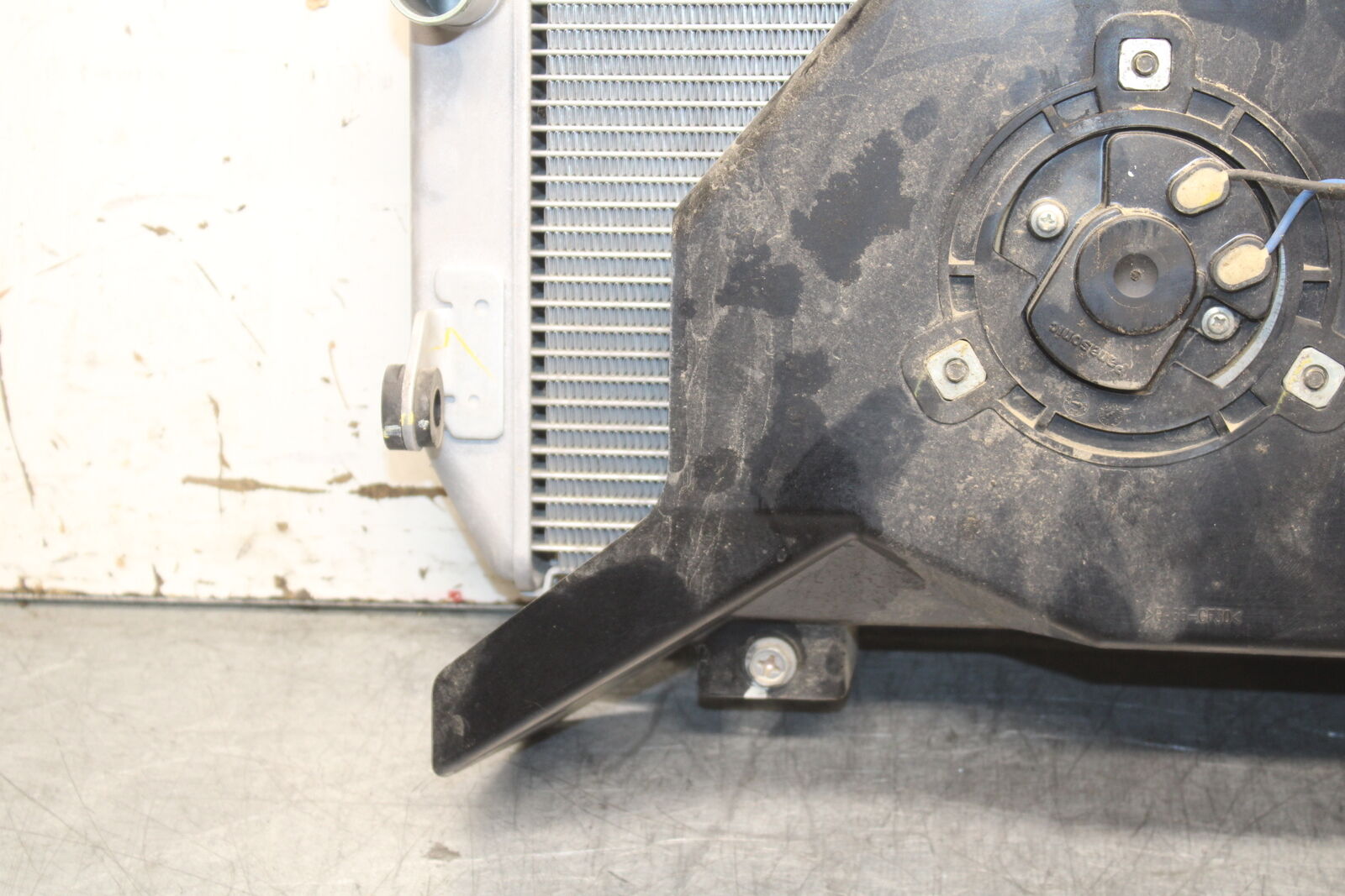 18-23 KAWASAKI NINJA 400 EX400 ABS ENGINE RADIATOR MOTOR COOLING RADIATER BB747