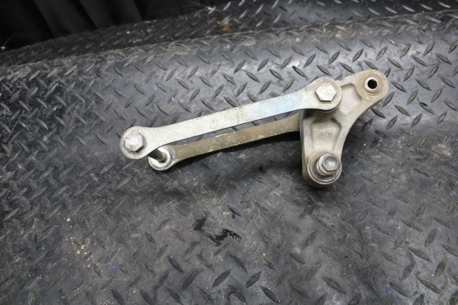 13-18 KAWASAKI NINJA ZX6R REAR DOGBONE SHOCK LINKAGE LINK BB203