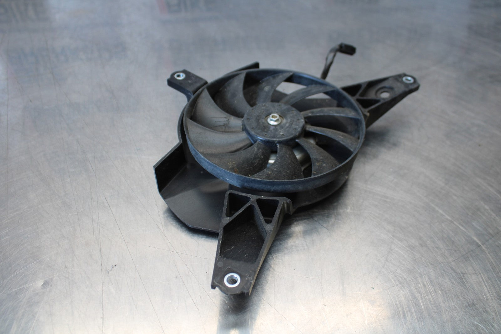 22-25 YAMAHA YZF R7 ENGINE RADIATOR COOLING FAN BB176