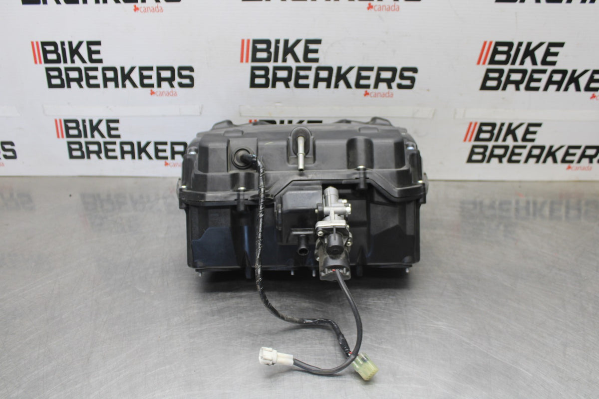 08-16 YAMAHA YZF R6 AIRBOX AIR INTAKE FILTER BOX BB929