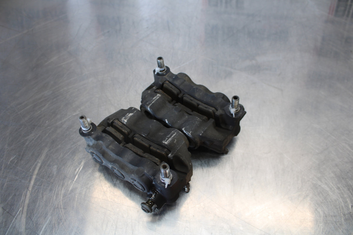 07-08 YAMAHA YZF R1 RIGHT LEFT FRONT BRAKE CALIPER SET PAIR CALIPERS BB160