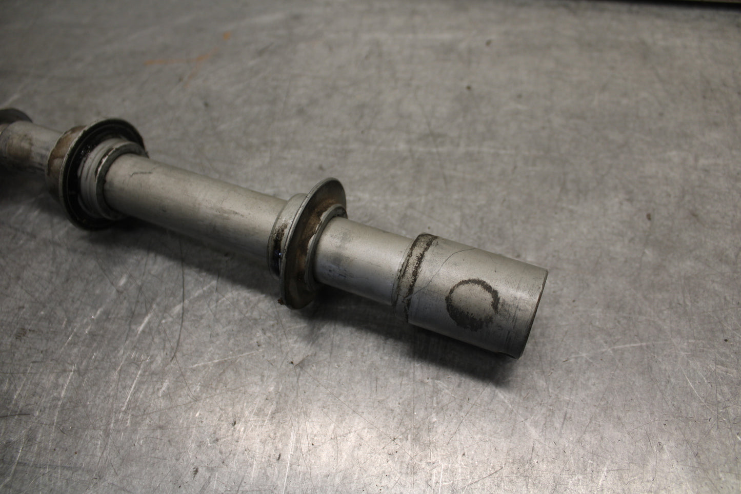 04-12 HONDA ST1300A FRONT WHEEL RIM AXLE PIVOT BOLT BB669