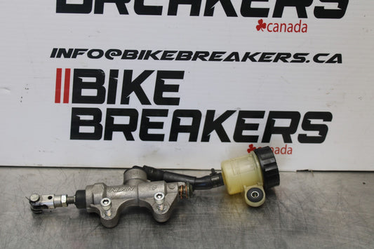 06-07 YAMAHA YZF R6 REAR BACK BRAKE MASTER CYLINDER W RESERVOIR BB763