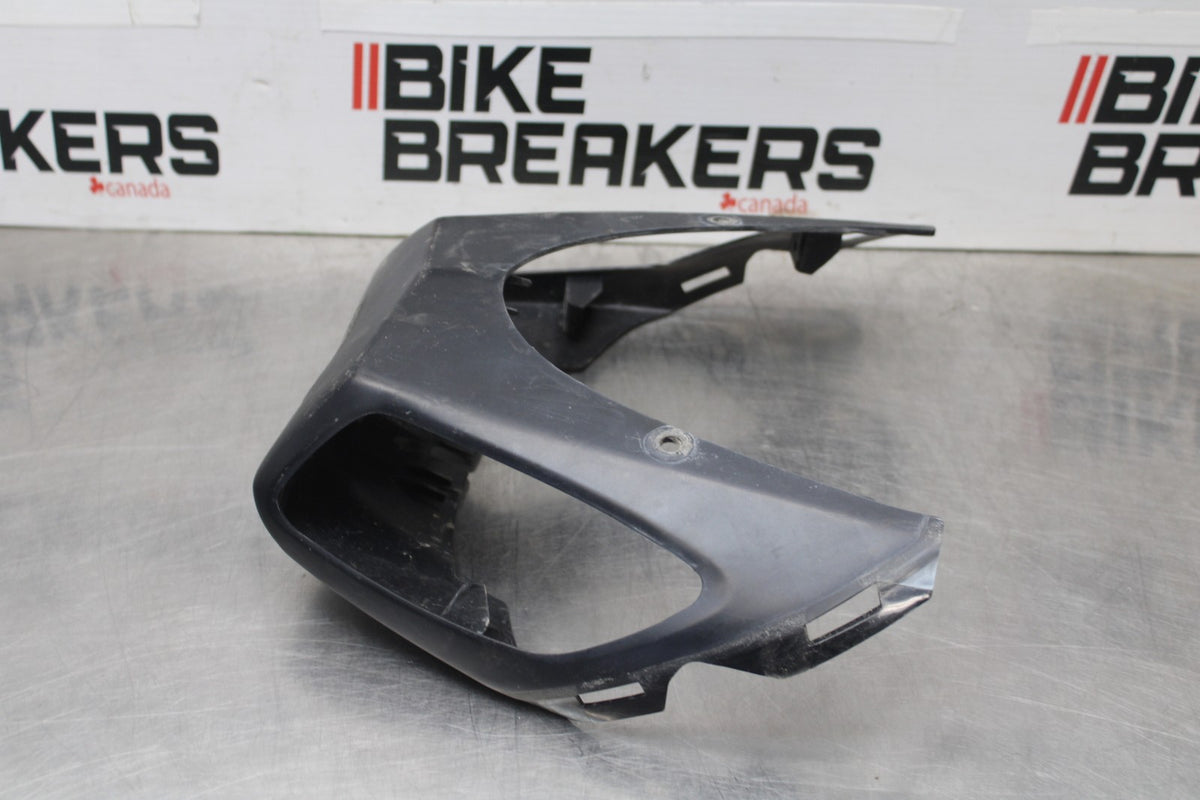 09 KAWASAKI CONCOURS 14 ZG1400B CENTER REAR BACK TAIL FAIRING COVER TRIM BB875