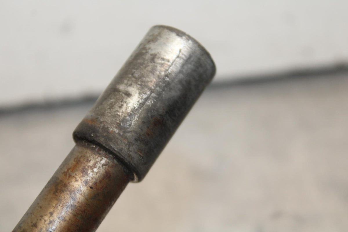 80-81 SUZUKI GS1000GL REAR AXLE BACK WHEEL RIM PIVOT BOLT AXEL BB103