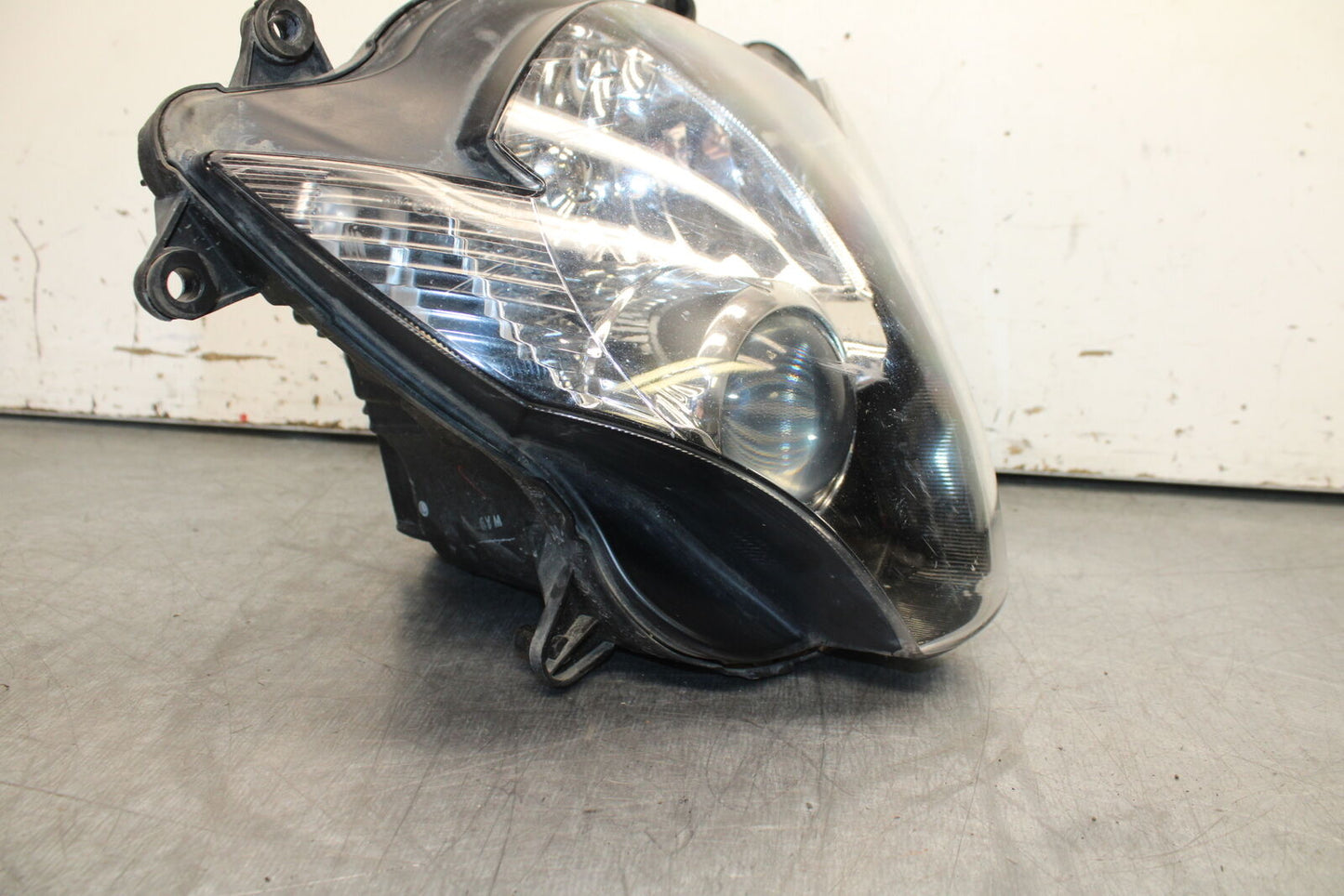 06-07 SUZUKI GSXR 600 FRONT HEADLIGHT HEAD LIGHT LAMP BB243