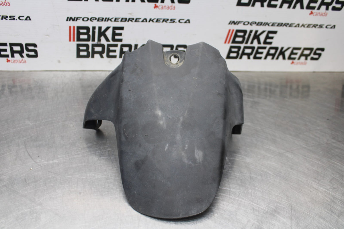 06-07 SUZUKI GSXR750 REAR BACK WHEEL TIRE HUGGER FENDER BB811