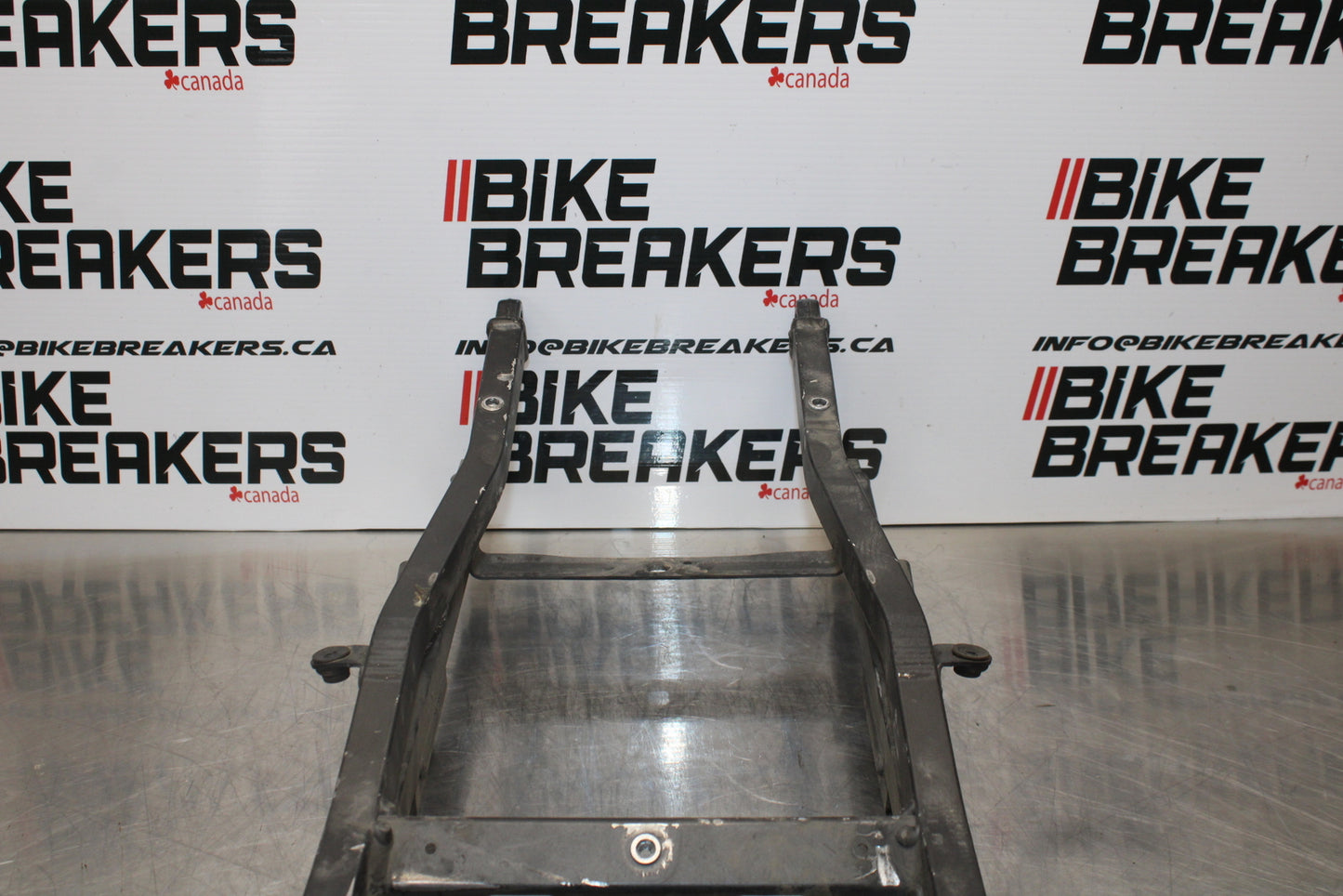 04-05 KAWASAKI NINJA ZX10R REAR SUBFRAME BACK SUB FRAME BB163