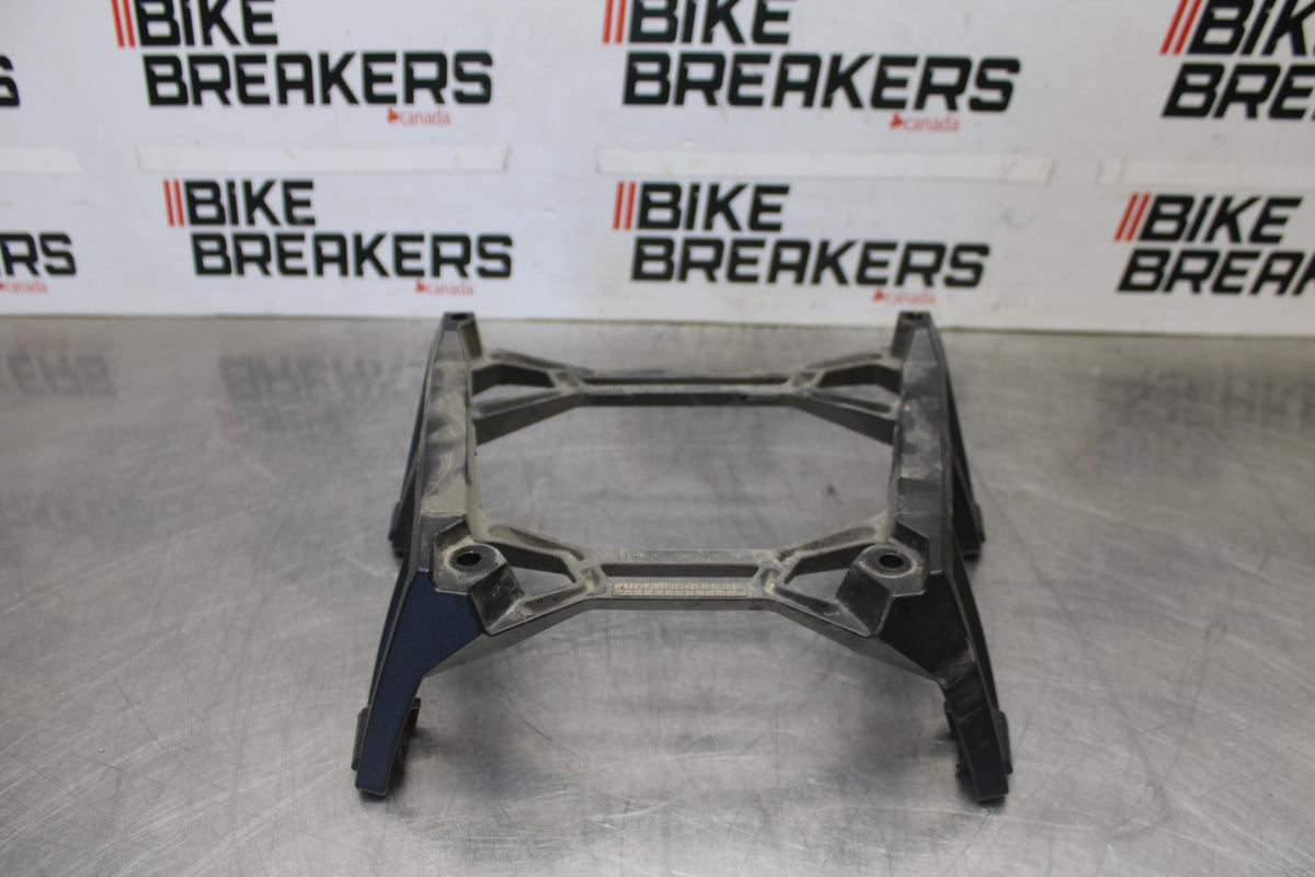 20-23 BMW F900R REAR RACK MOUNT BRACKET LUGGAGE RACK BB923