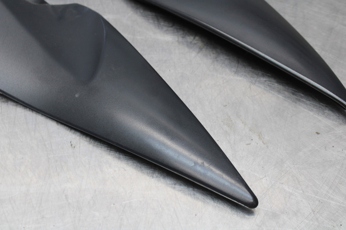 06-07 SUZUKI GSXR 600 RIGHT LEFT FRONT SIDE SEAT PANELS TRIMS COWLS BB178