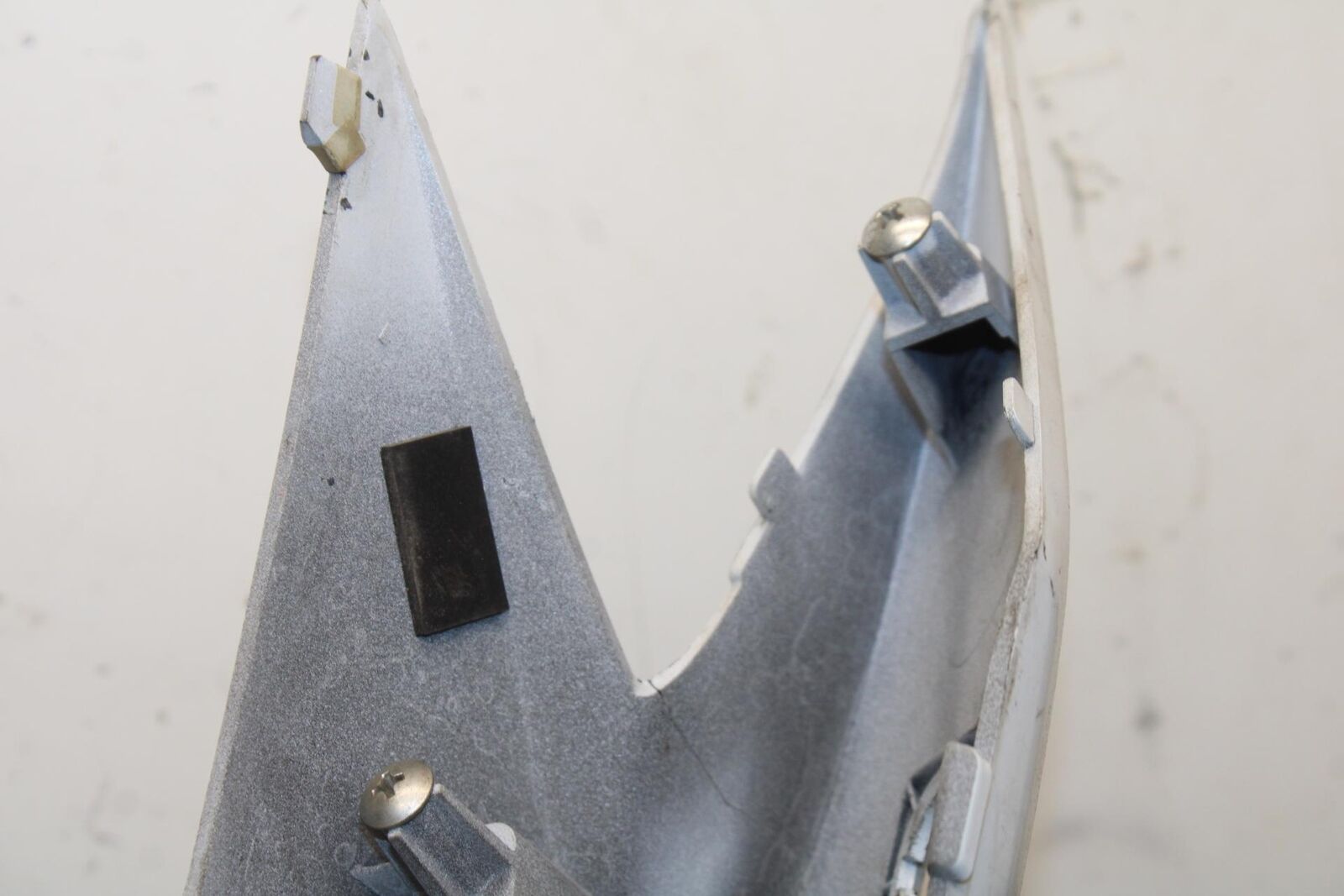 2008 Suzuki GSXR600 REAR BACK TAIL FAIRING COWL SHROUD SET PAIR BB101