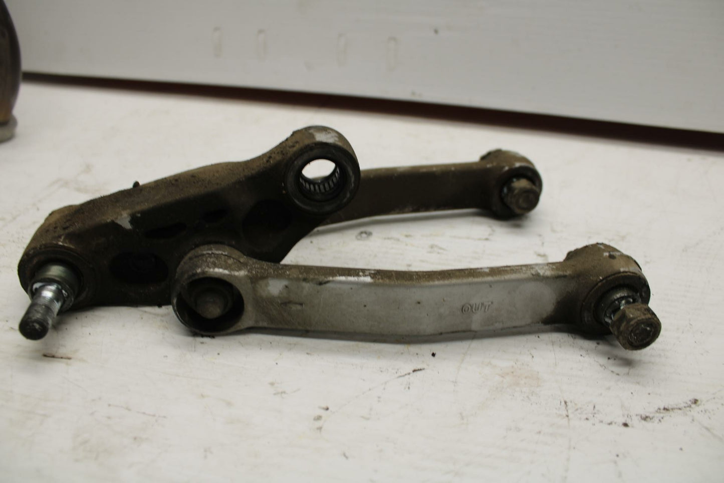 86-06 KAWASAKI CONCOURS 1000 ZG1000A REAR DOGBONE SHOCK LINKAGE LINK BB292