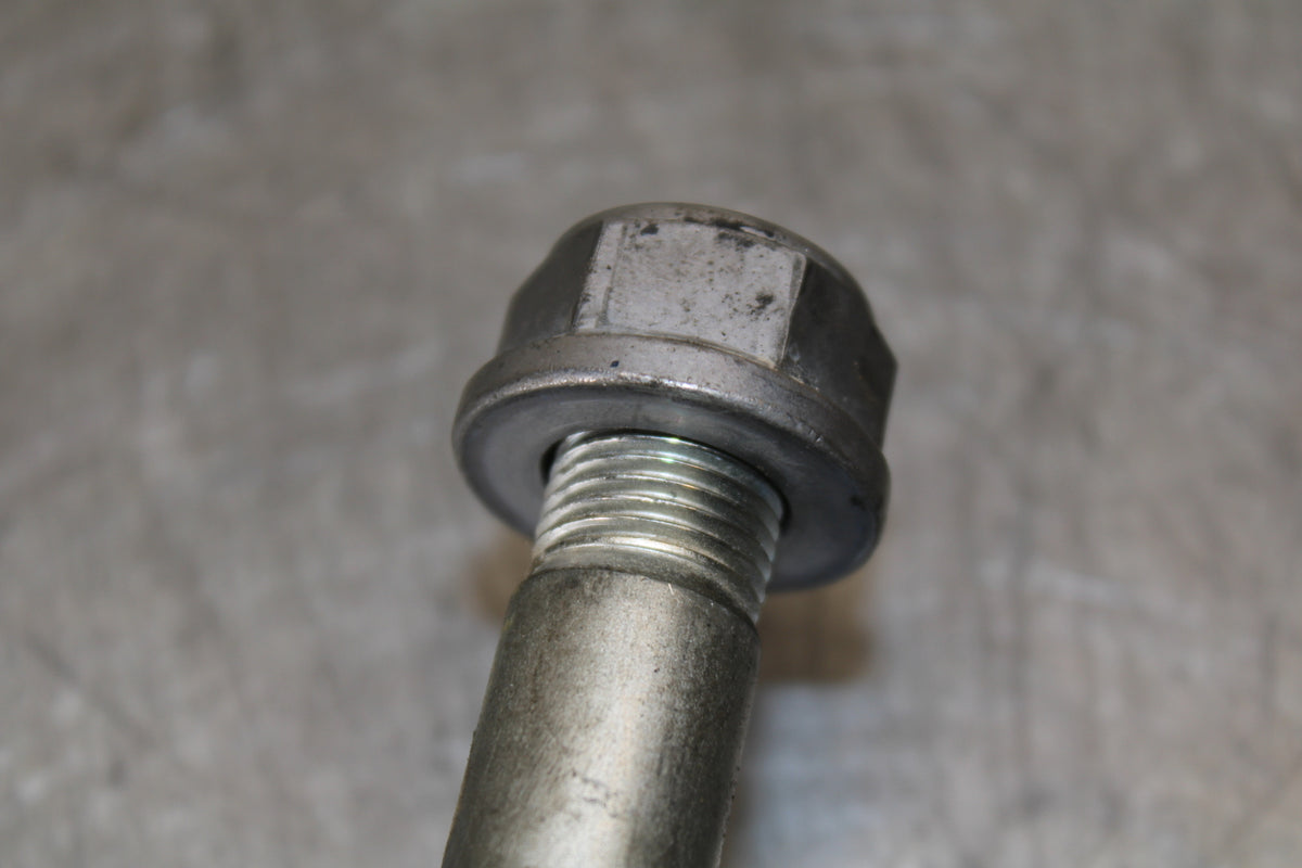 13-15 HONDA CBR500R REAR AXLE BACK WHEEL RIM PIVOT BOLT AXEL BB704