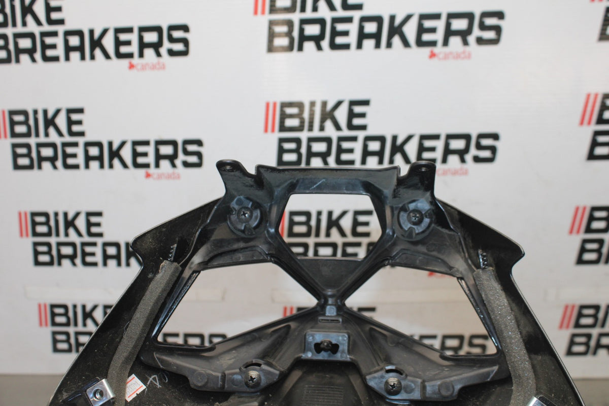 25 KAWASAKI Z900 FRONT UPPER NOSE FAIRING COWL SHROUD BB928