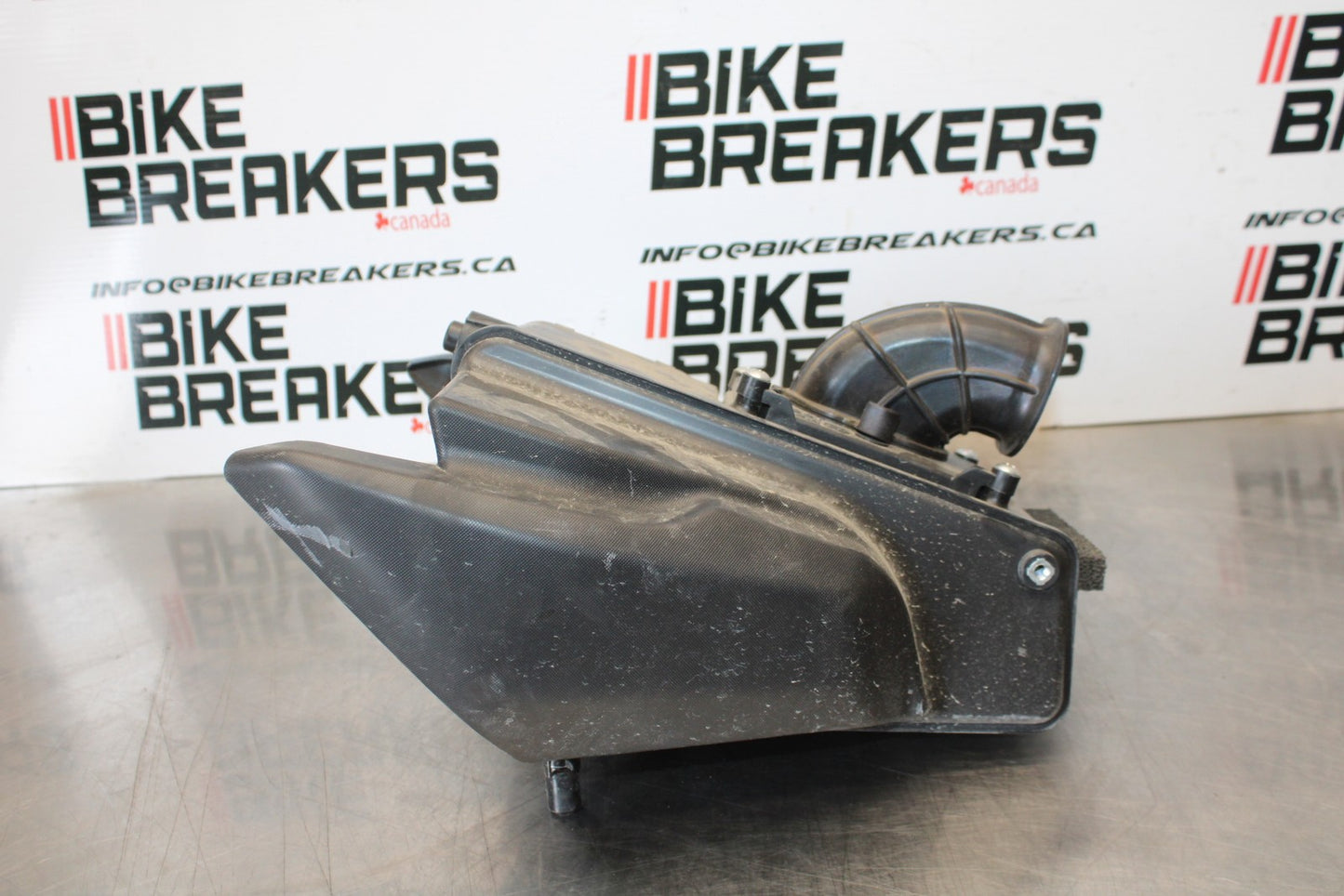 22-25 YAMAHA YZF R7 AIRBOX AIR INTAKE FILTER BOX BB176