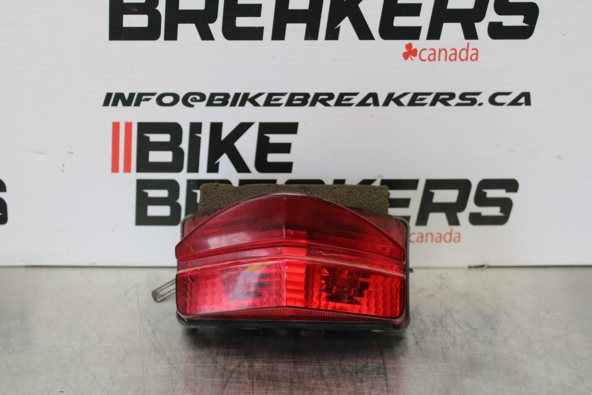 01-06 HONDA CBR600F4I REAR TAIL TAILLIGHT BACK BRAKE LIGHT BB185