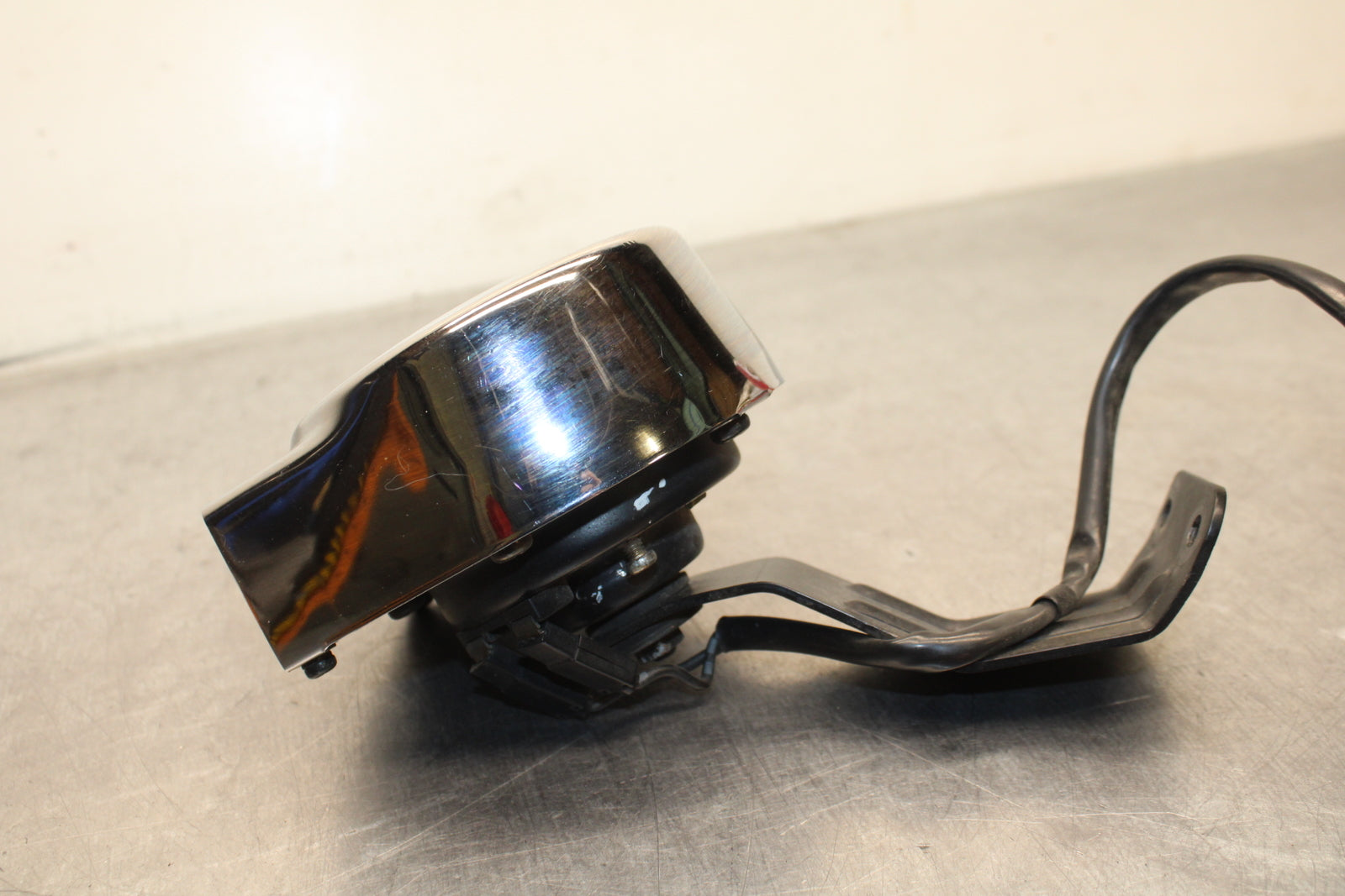 00 SUZUKI INTRUDER 1500 VL1500 HORN SIGNAL BB761