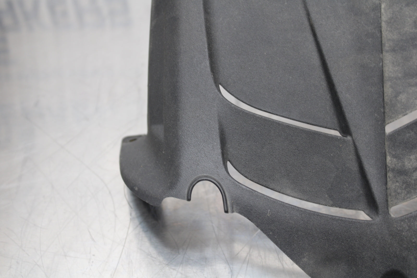 13-18 KAWASAKI NINJA ZX6R REAR BACK WHEEL TIRE HUGGER FENDER BB143