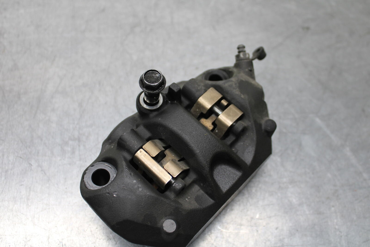 13-17 KAWASAKI NINJA ZX6R ZX636E RIGHT LEFT FRONT BRAKE CALIPER SET PAIR BB735