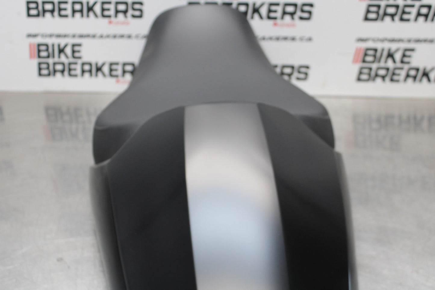 23-24 KAWASAKI NINJA ZX14R NEW!! FRONT REAR SEAT SADDLE BB764