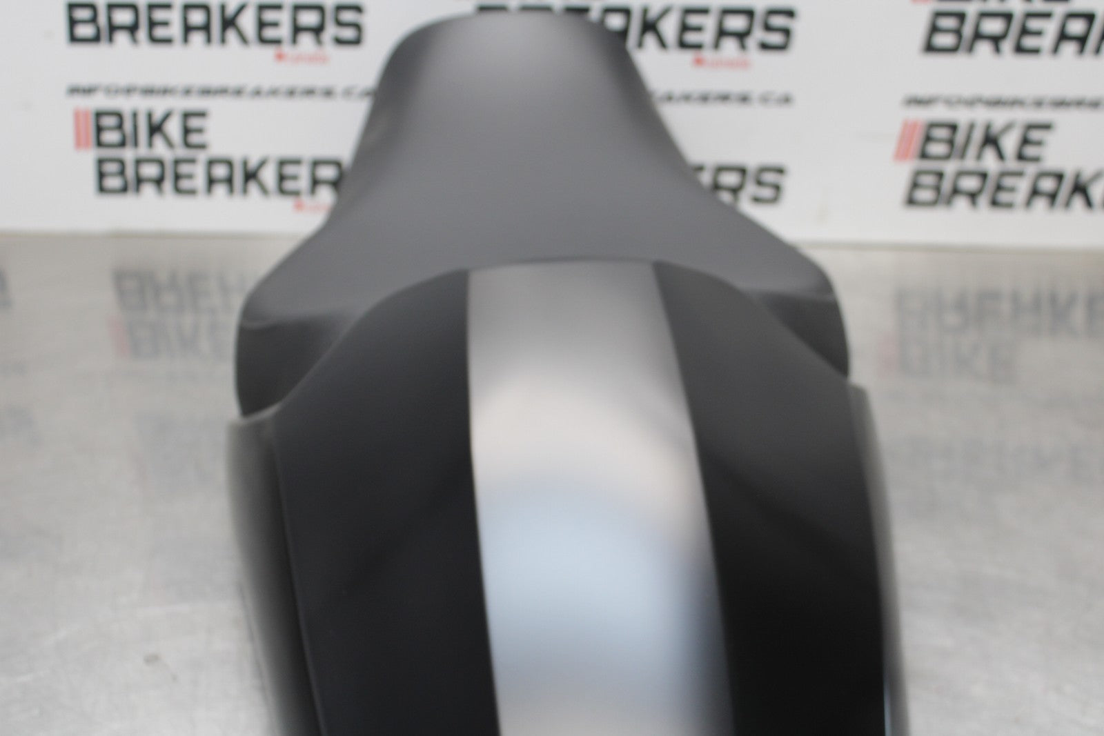 23-24 KAWASAKI NINJA ZX14R NEW!! FRONT REAR SEAT SADDLE BB764