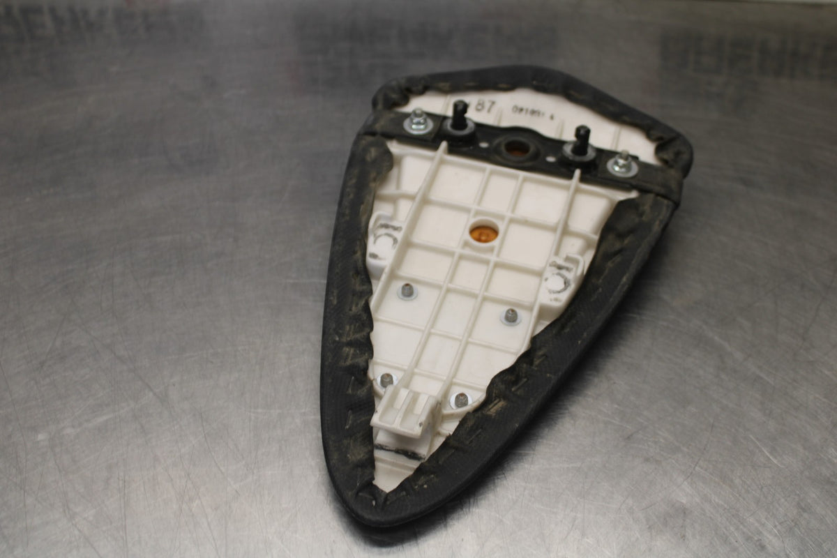 07-08 KAWASAKI NINJA ZX6R REAR BACK PASSENGER TANDEM SEAT SADDLE PILLION BB896