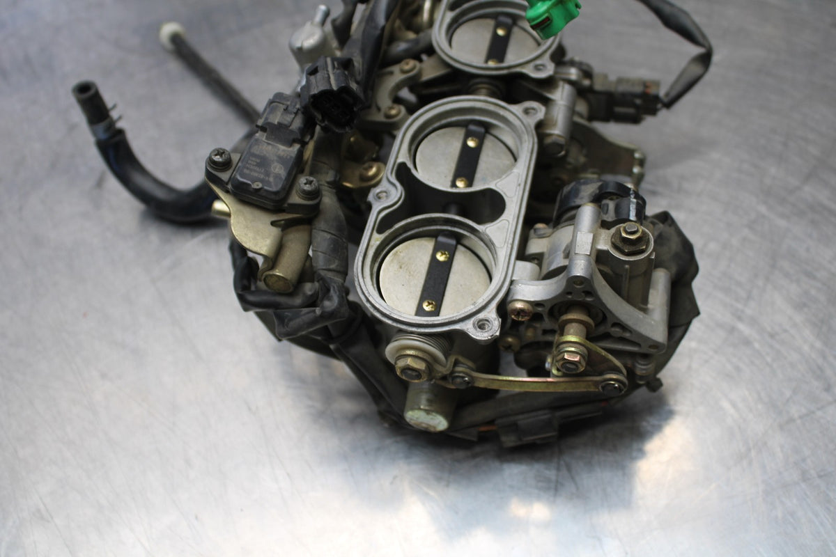 04-05 YAMAHA YZF R1 MAIN FUEL INJECTORS / THROTTLE BODIES BB173