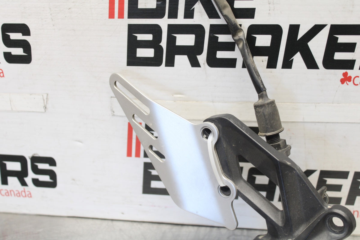 08-09 KAWASAKI NINJA ZX14R RIGHT REARSET REAR SET DRIVER FOOT PEG STOP BB932