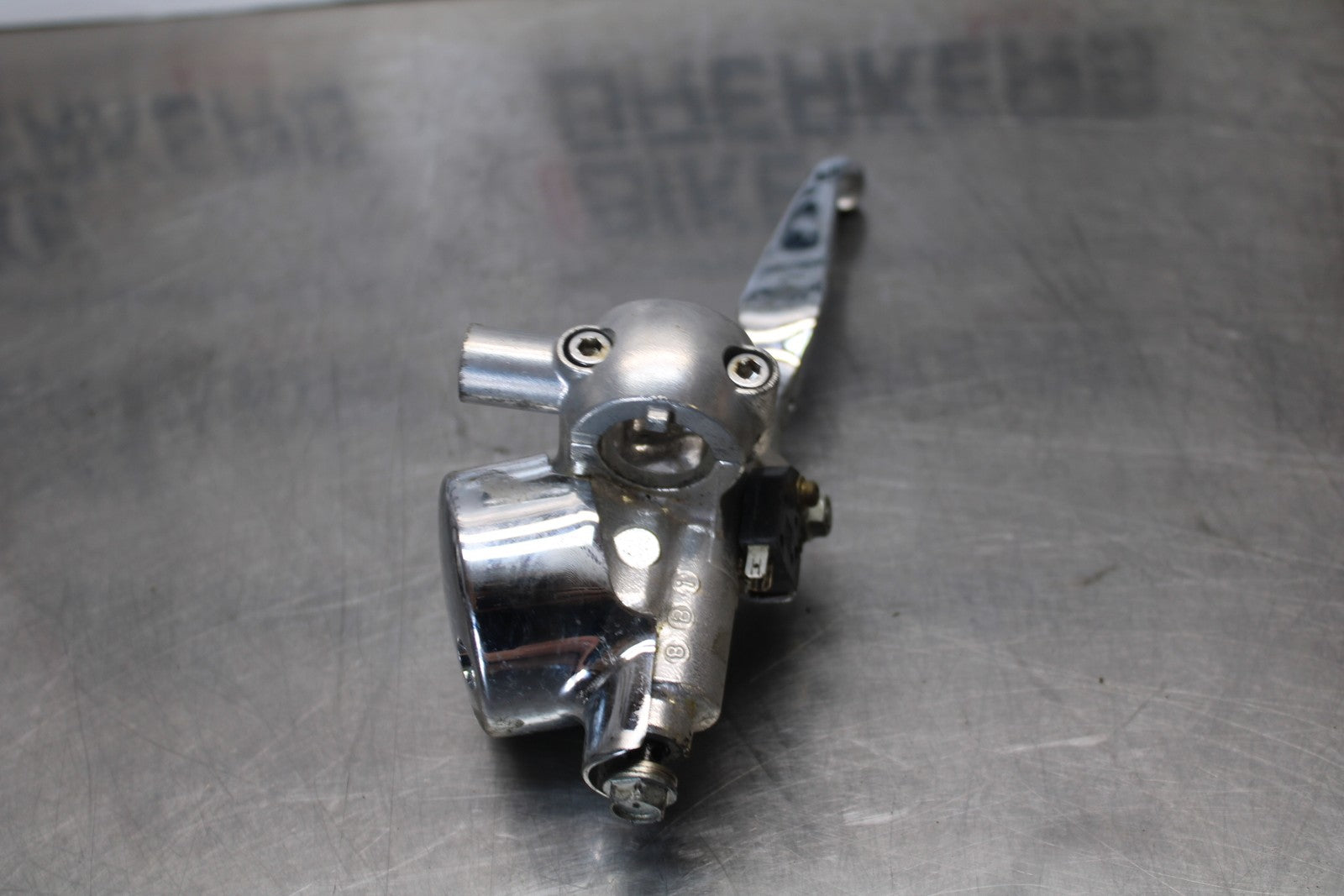 03-08 KAWASAKI VULCAN 1600 FRONT BRAKE MASTER CYLINDER BB196