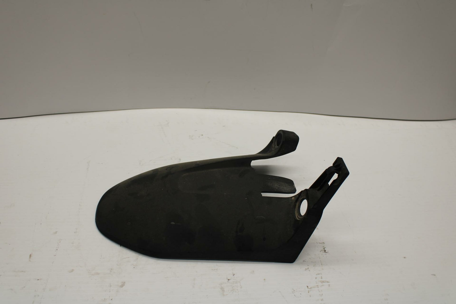 18-20 HUSQVARNA VITPILEN 401 REAR BACK WHEEL TIRE HUGGER FENDER BB248