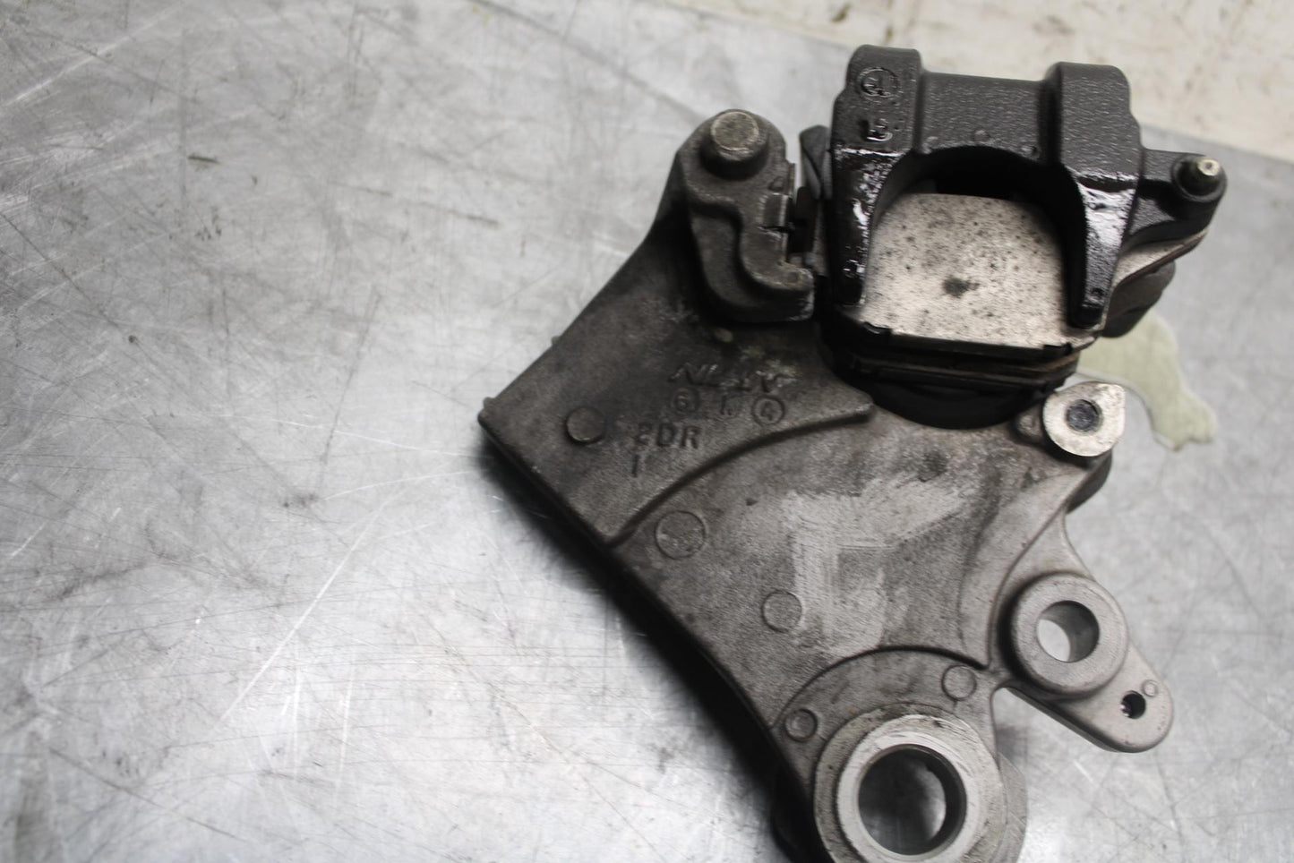 2016 Yamaha XSR900 ABS REAR BACK BRAKE CALIPER W MOUNT BRACKET BB516