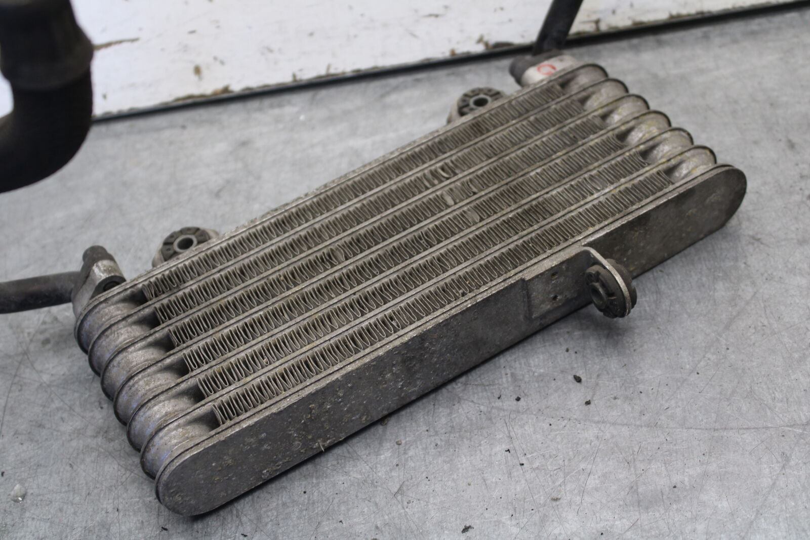 05-06 SUZUKI GSXR1000 ENGINE MOTOR OIL COOLER  16600-40F10 BB677