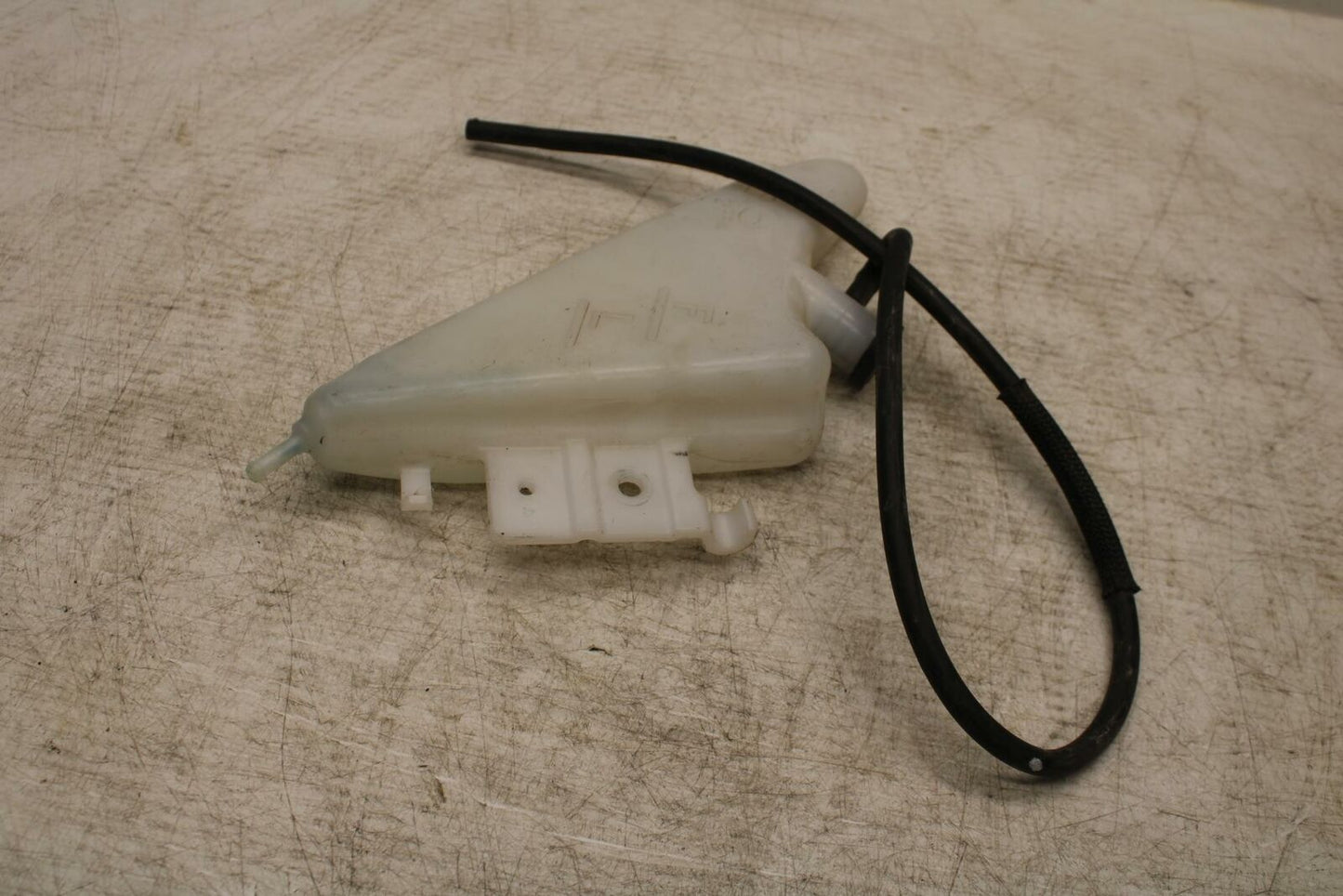 11-19 SUZUKI GSXR600 COOLANT WATER TANK RESERVOIR BOTTLE BB371