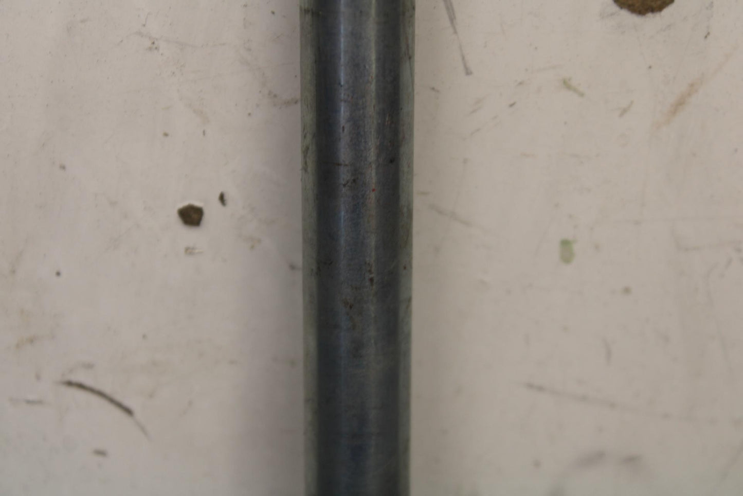 2006 Suzuki SV650 FRONT WHEEL RIM AXLE PIVOT BOLT BB93