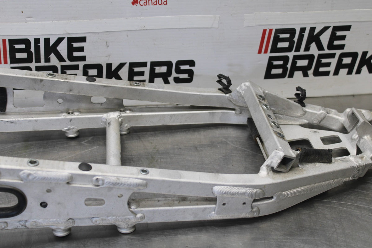 24 APRILIA TUONO V4 1100 FACTORY ABS REAR SUBFRAME BACK SUB FRAME BB887