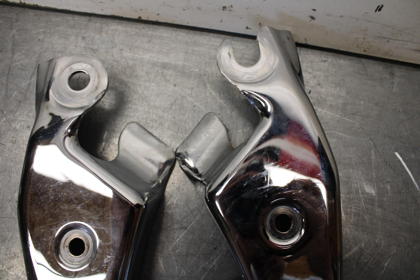 01-02 HONDA SHADOW SPIRIT 750 SUBFRAME FENDER SUPPORT FRAME COVER BB632
