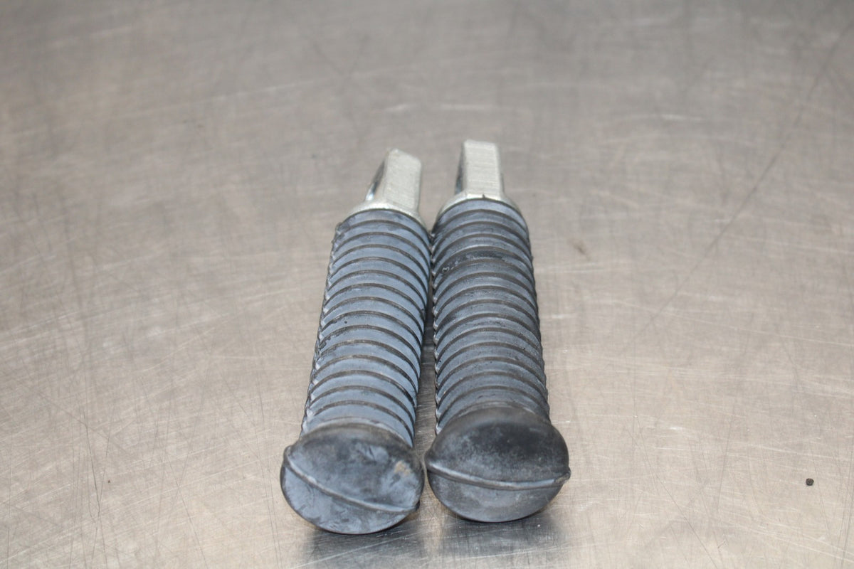 88-03 HARLEY-DAVIDSON SPORTSTER 1200 REAR PASSENGER FOOT STEP PEG SET BB886