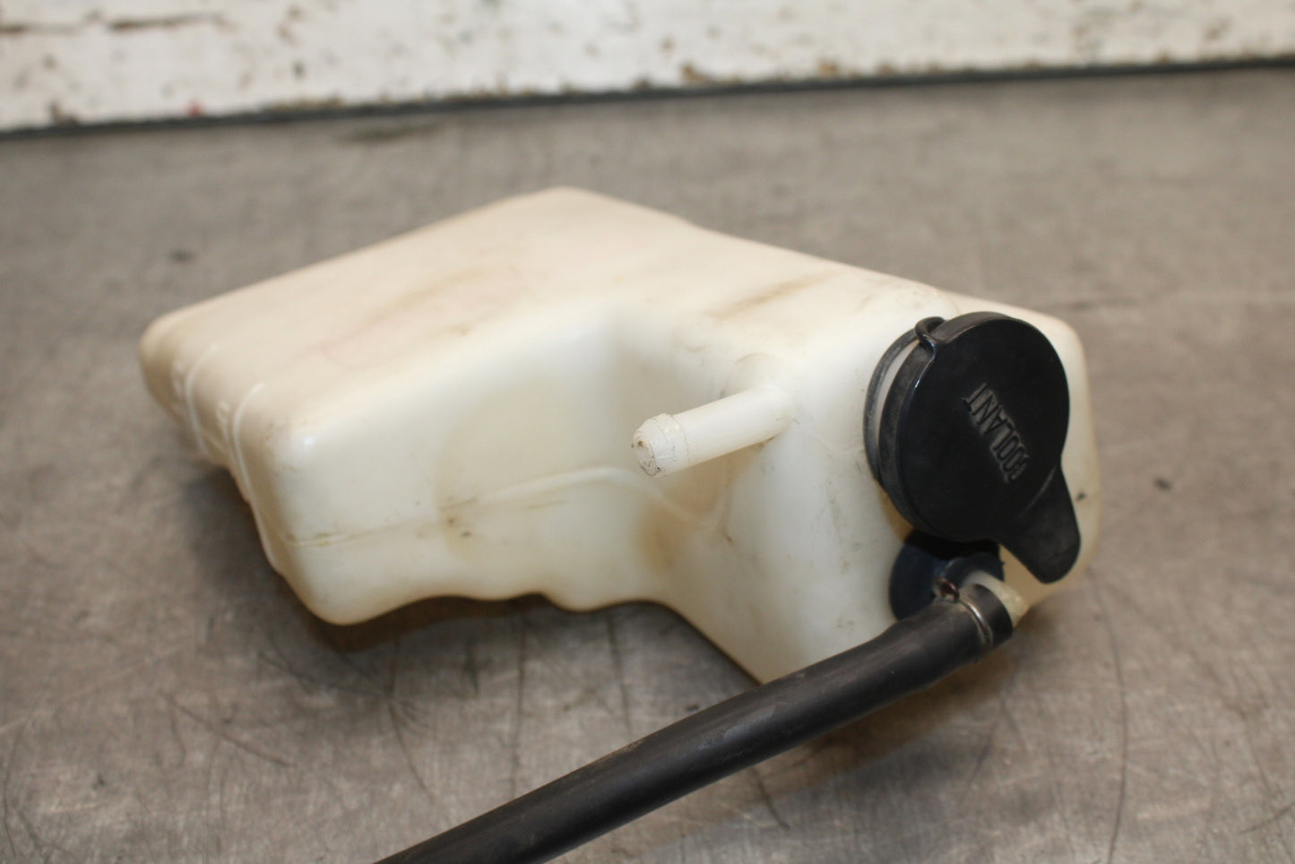 82-83 HONDA V45 MAGNA COOLANT WATER TANK RESERVOIR BOTTLE BB107