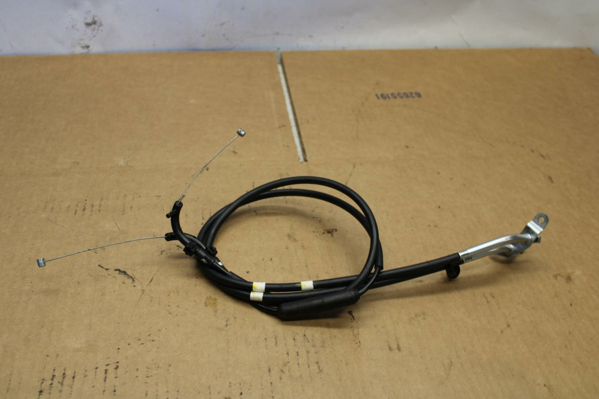 19-21 YAMAHA YZF R3 THROTTLE CABLES LINES BB378