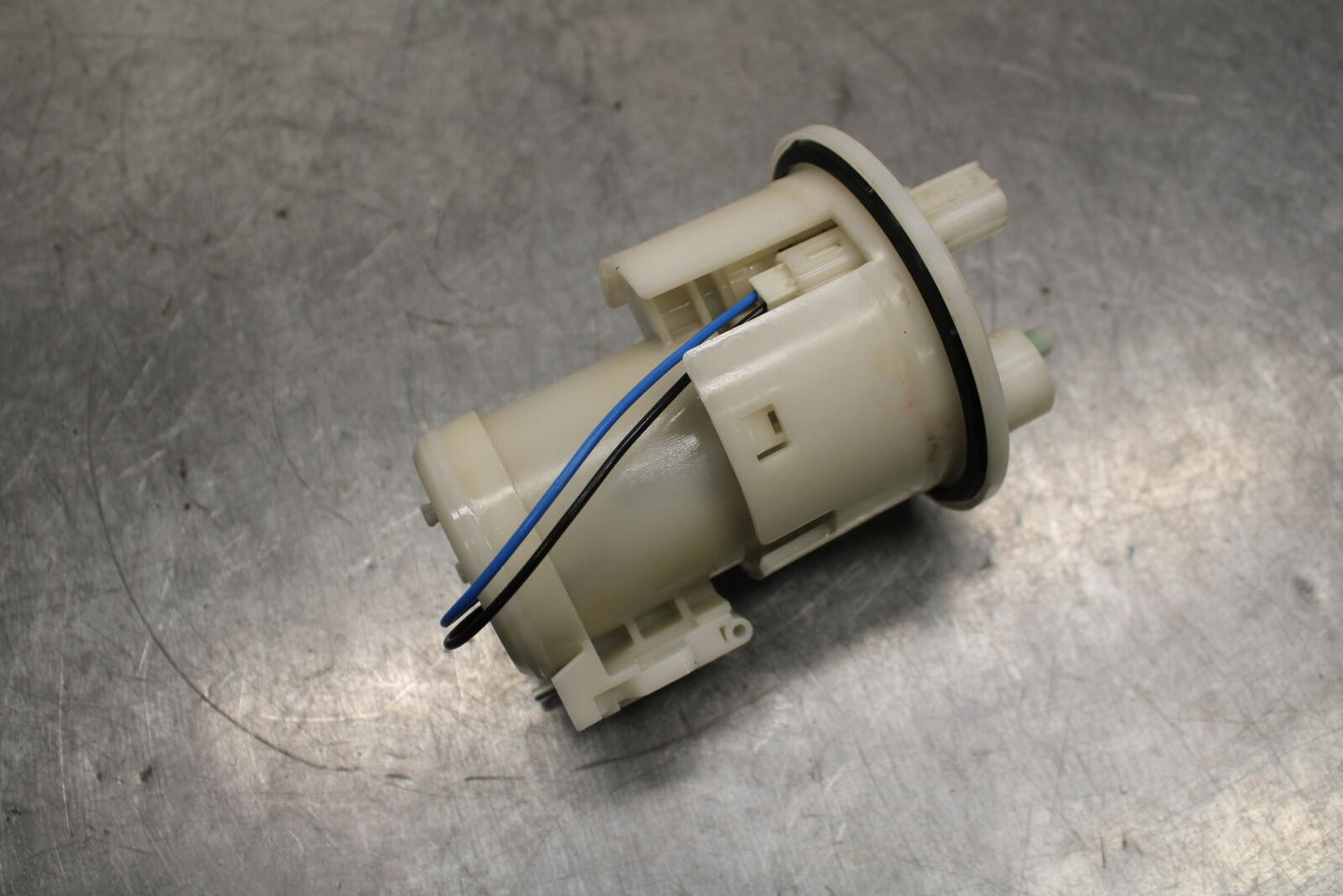 06-07 YAMAHA YZF R6 FUEL PUMP GAS PETROL SENDER UNIT BB742