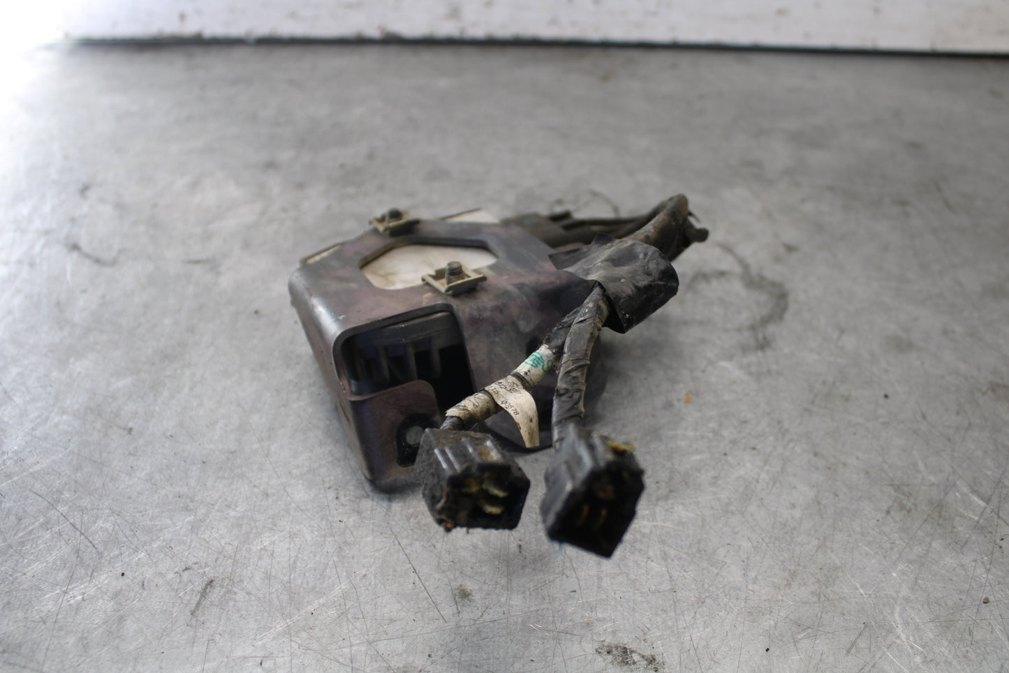 07-08 TRIUMPH DAYTONA 675 RECTIFIER VOLTAGE REGULATOR BB685