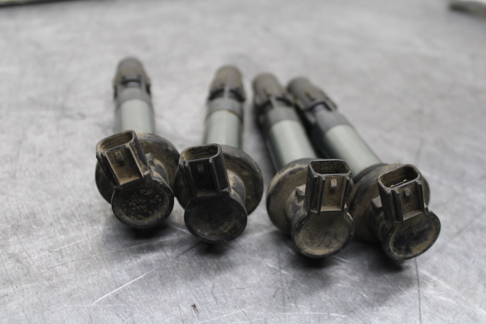 08-10 SUZUKI GSXR 600 IGNITION COILS COIL SPARK PLUG CAPS  BB721