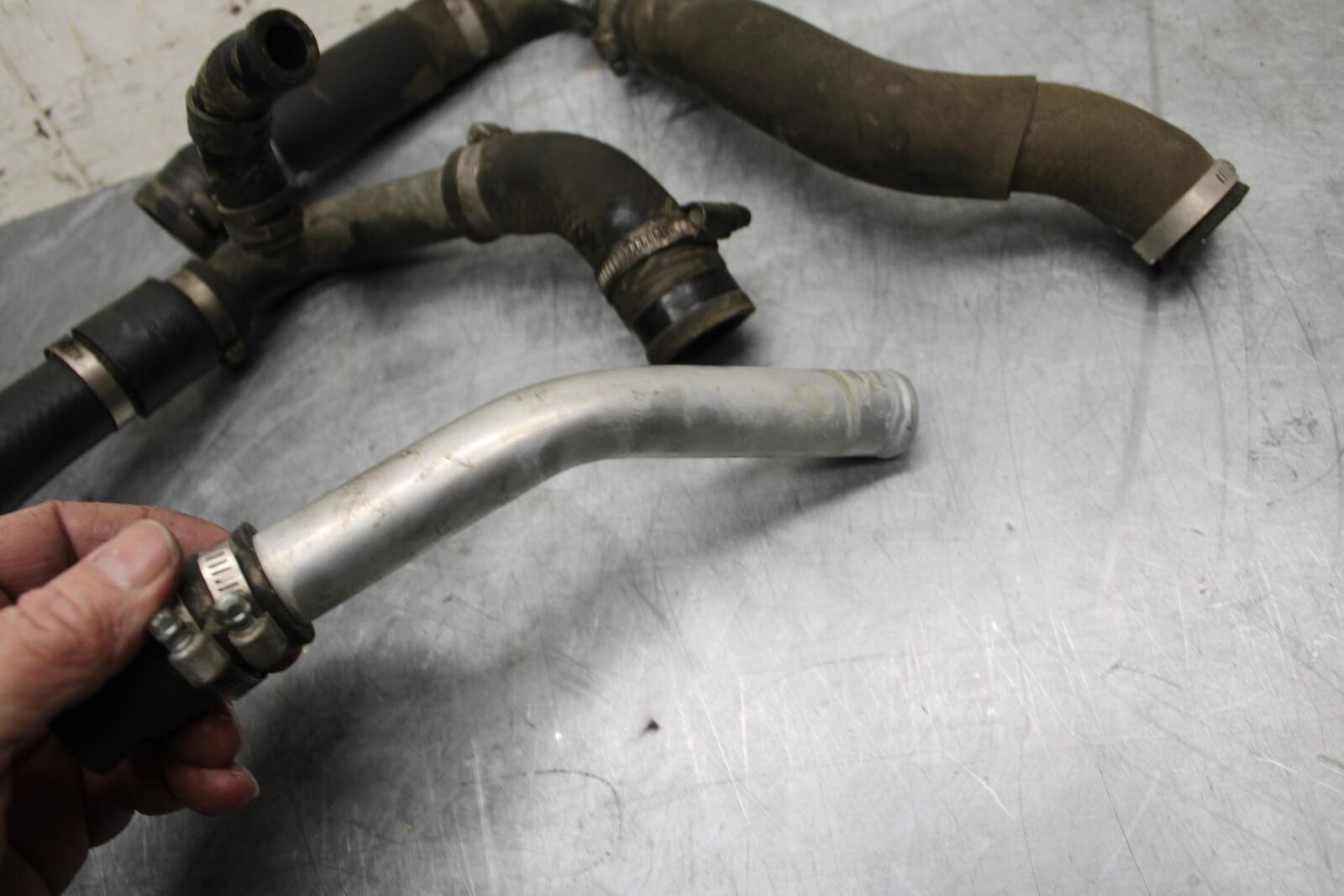 07 YAMAHA YZF R6 RADIATOR HOSES ENGINE COOLANT WATER PIPES HOSE BB495