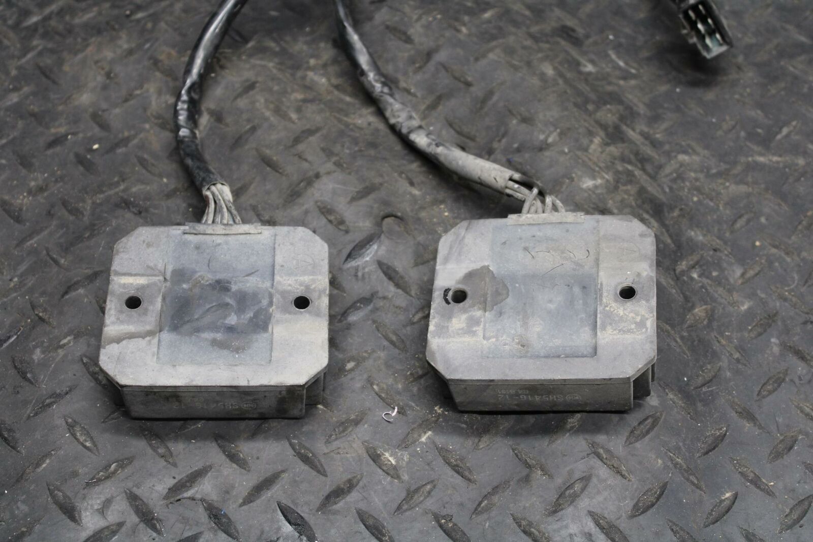 05-06 KAWASAKI VULCAN 1500 VN1500 CLASSIC RECTIFIER VOLTAGE REGULATOR SET BB220