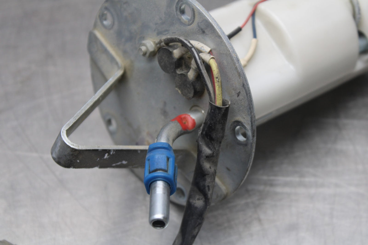 08-10 SUZUKI GSXR750 FUEL PUMP GAS PETROL SENDER UNIT BB854