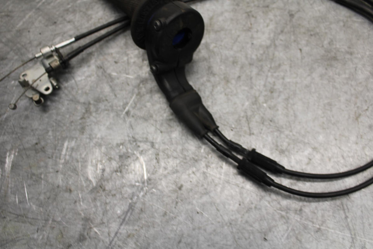 2009 Kawasaki Ninja ZX6R ZX600R THROTTLE CABLE LINE HOUSING GUIDE BB538