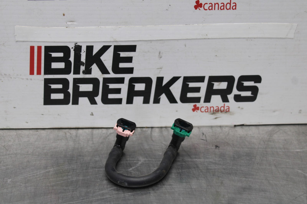 15-26 SUZUKI GSXR600 FUEL HOSE GAS LINE TUBE PIPE BB888