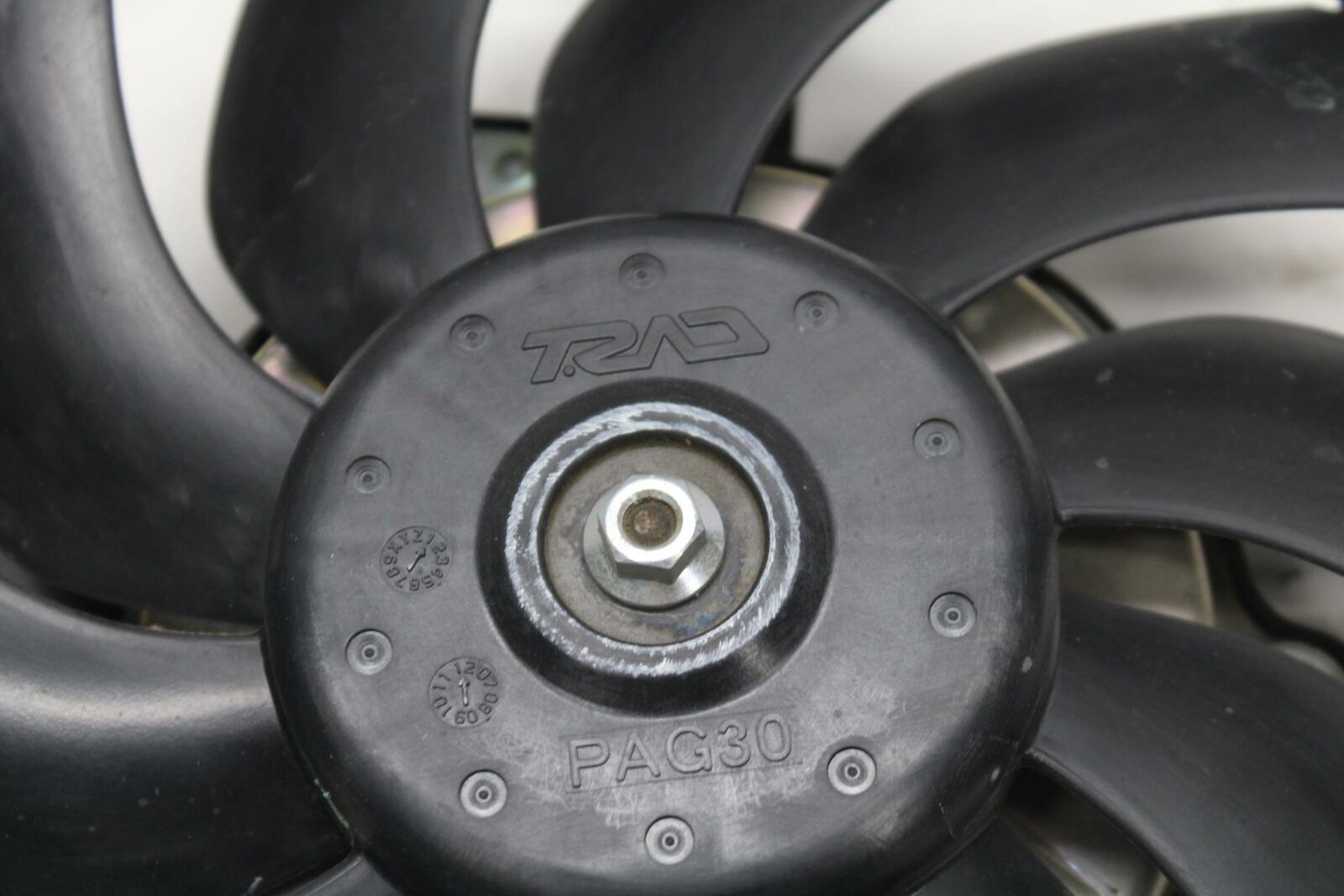 13 SUZUKI GSXR750 ENGINE RADIATOR COOLING FAN BB17
