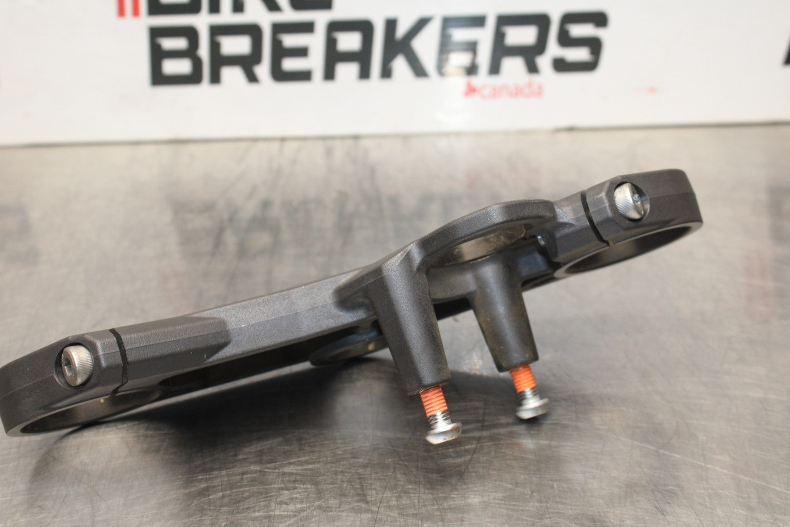 07 SUZUKI GSXR1000 FORKS UPPER TRIPLE TREE CLAMP BB770