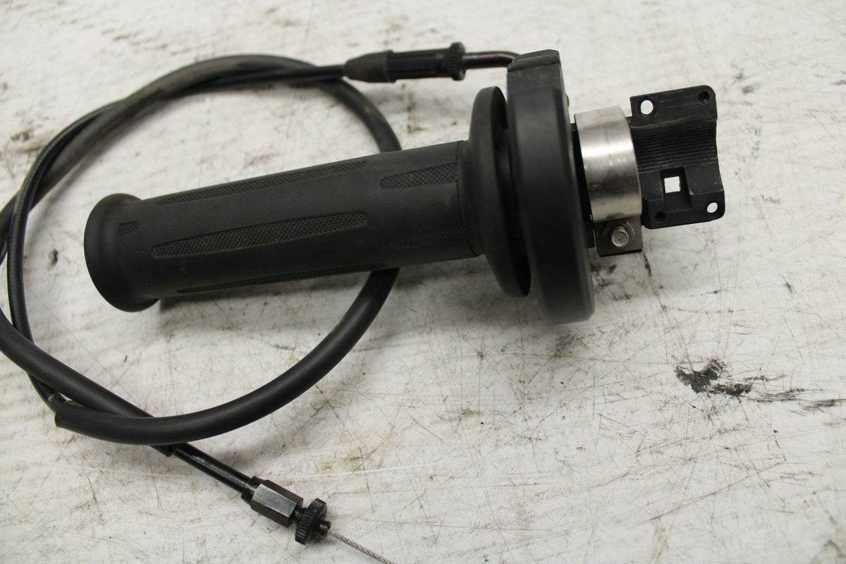06-12 BMW F800ST THROTTLE CABLE LINE HOUSING GUIDE BB291